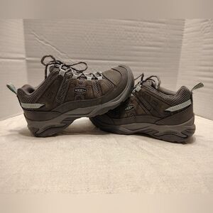 Keen Circadia Vent Hiking Women Shoes # 7 US